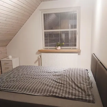 Δωμάτια σε οικογενειακή κατοικία Family Private House With 4-5